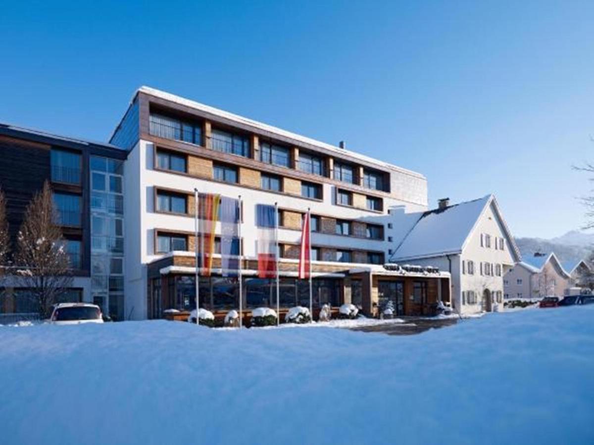 Hotel Weisses Kreuz 펠트키르히 외부 사진
