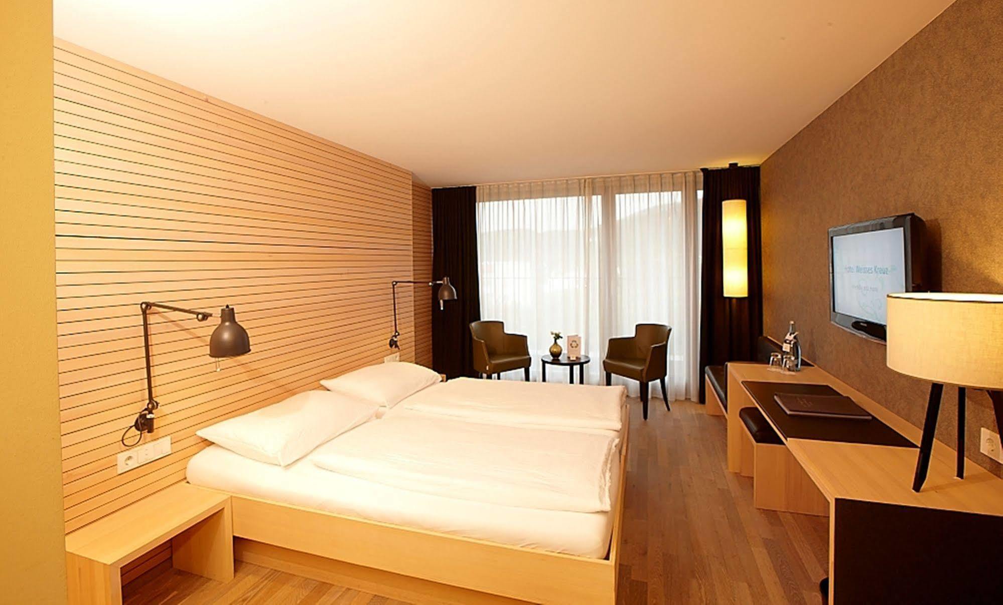 Hotel Weisses Kreuz 펠트키르히 외부 사진