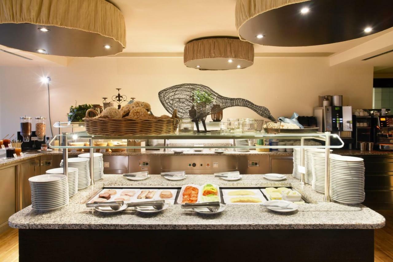 Hotel Weisses Kreuz 펠트키르히 외부 사진