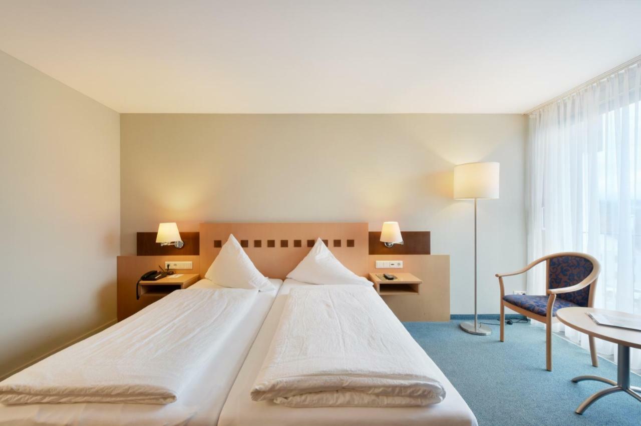 Hotel Weisses Kreuz 펠트키르히 외부 사진