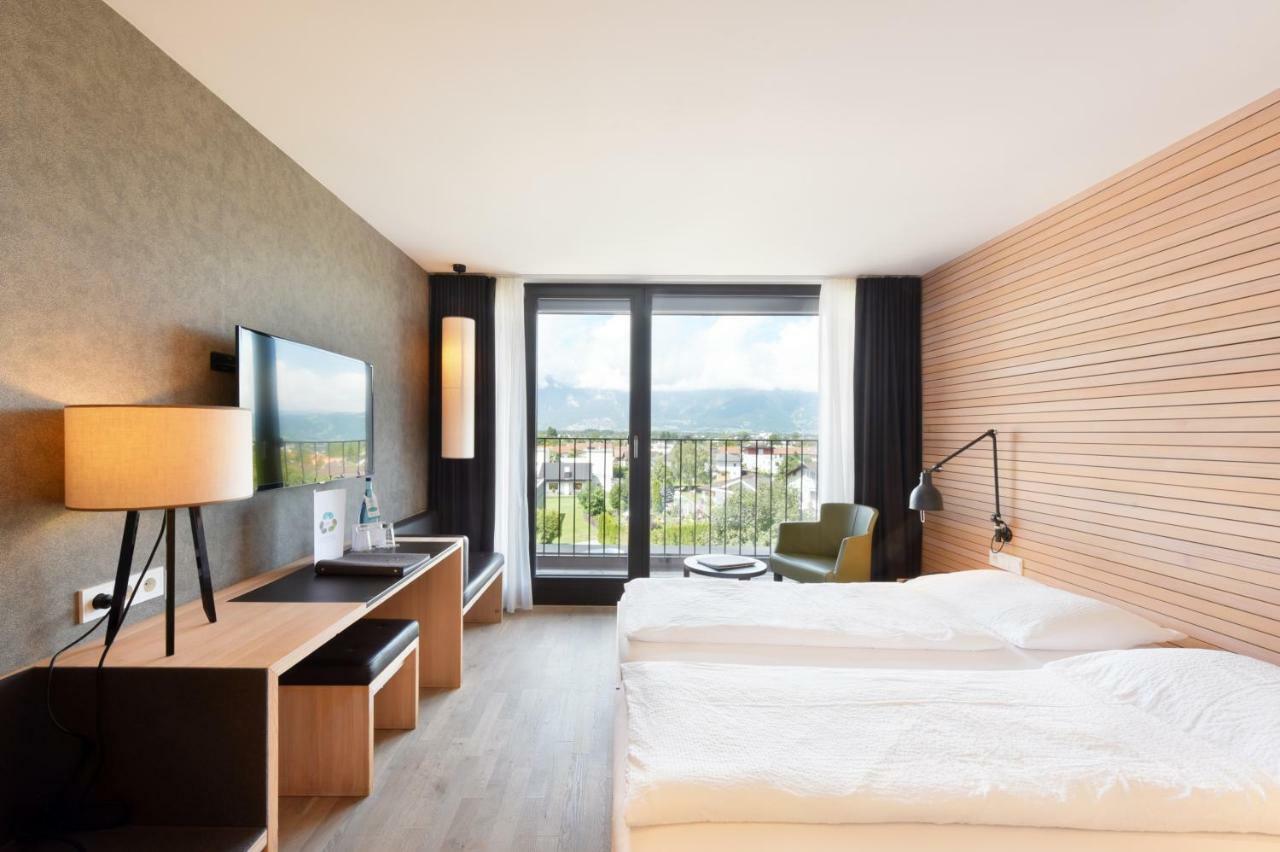 Hotel Weisses Kreuz 펠트키르히 외부 사진